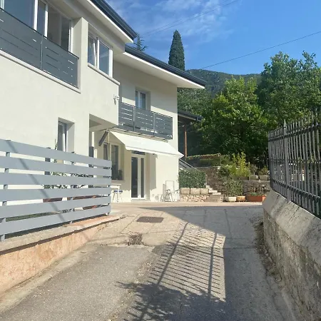 Garda 33 * Caprino Veronese